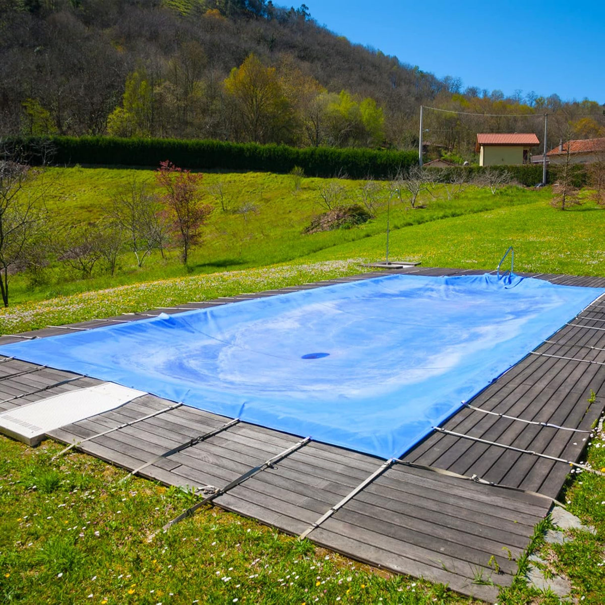 16 Mil Heavy Duty Waterproof Blue Poly Tarp with Metal Grommets Z78597