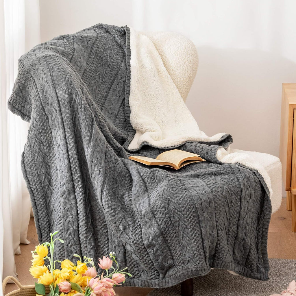 Cable Knit Sherpa Throw Blanket 50x63 Inch P899978