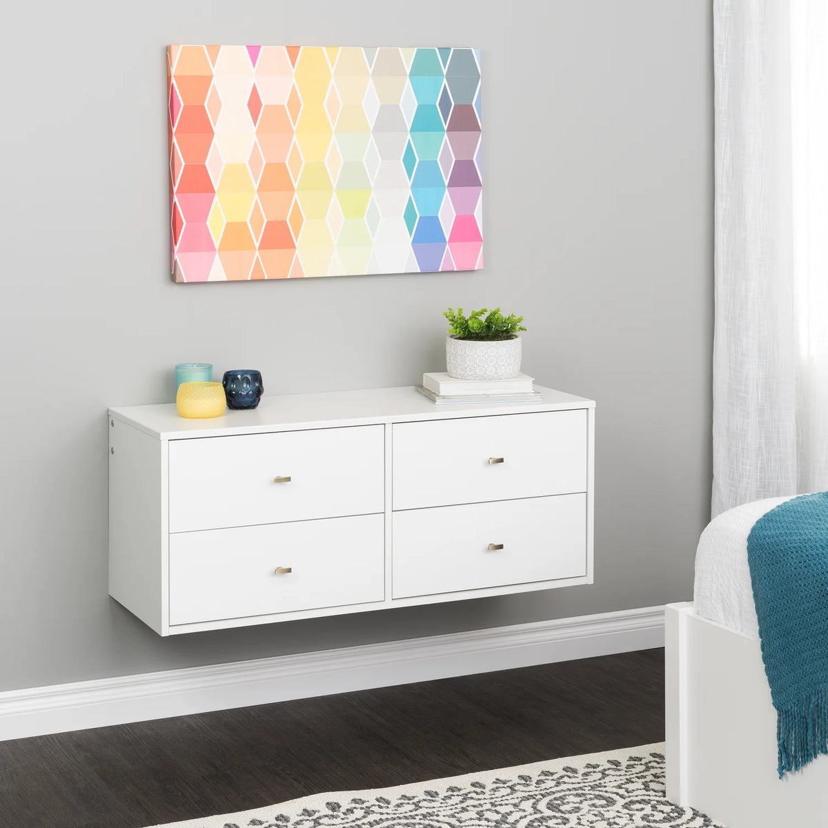 White 4-Drawer Dresser W8211