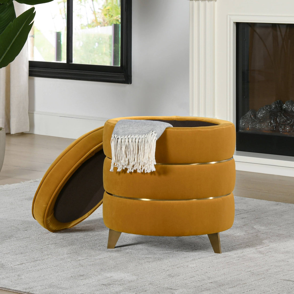 Round Accent Storage Ottoman P722